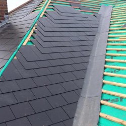 Roofers-Poole